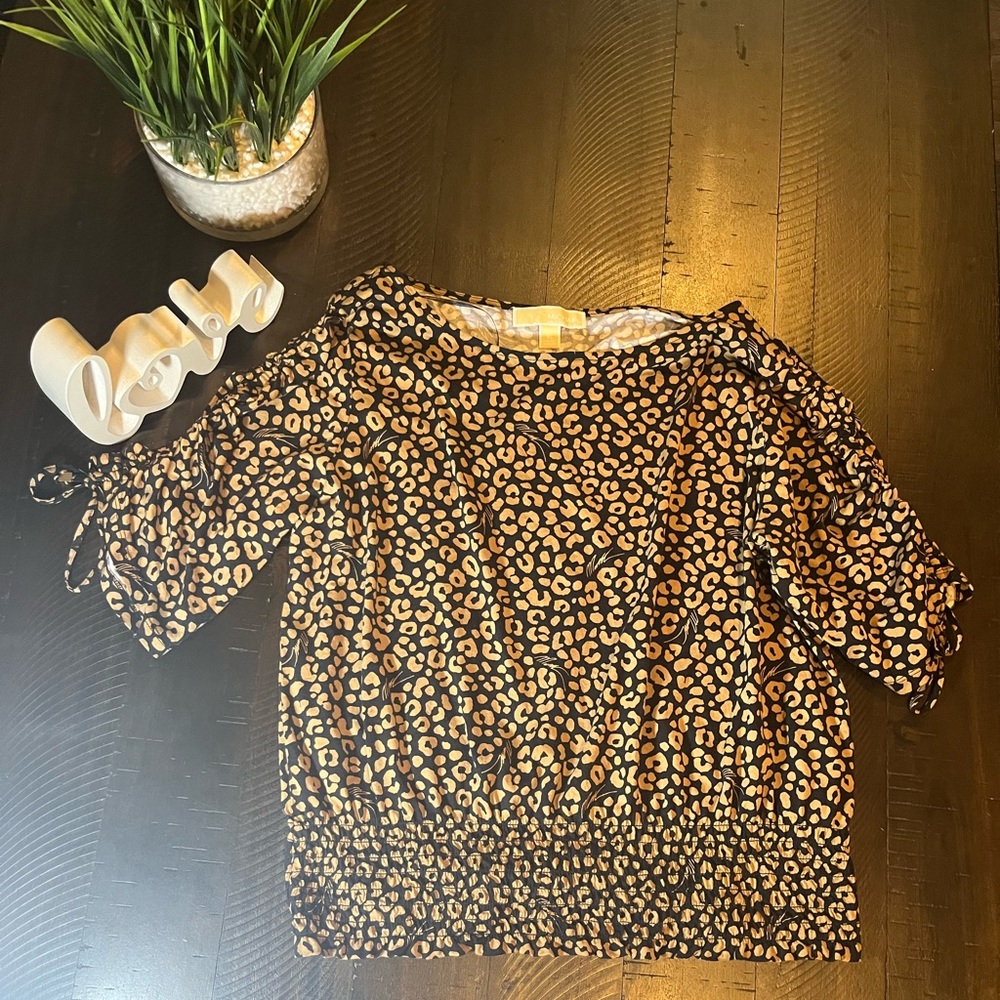 Michael Kors Women’s Leopard Print Blouse- XL